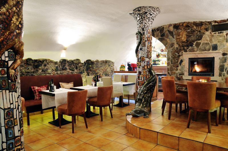 Hotel & Penzion Grand Matej Banska Stiavnica Luaran gambar