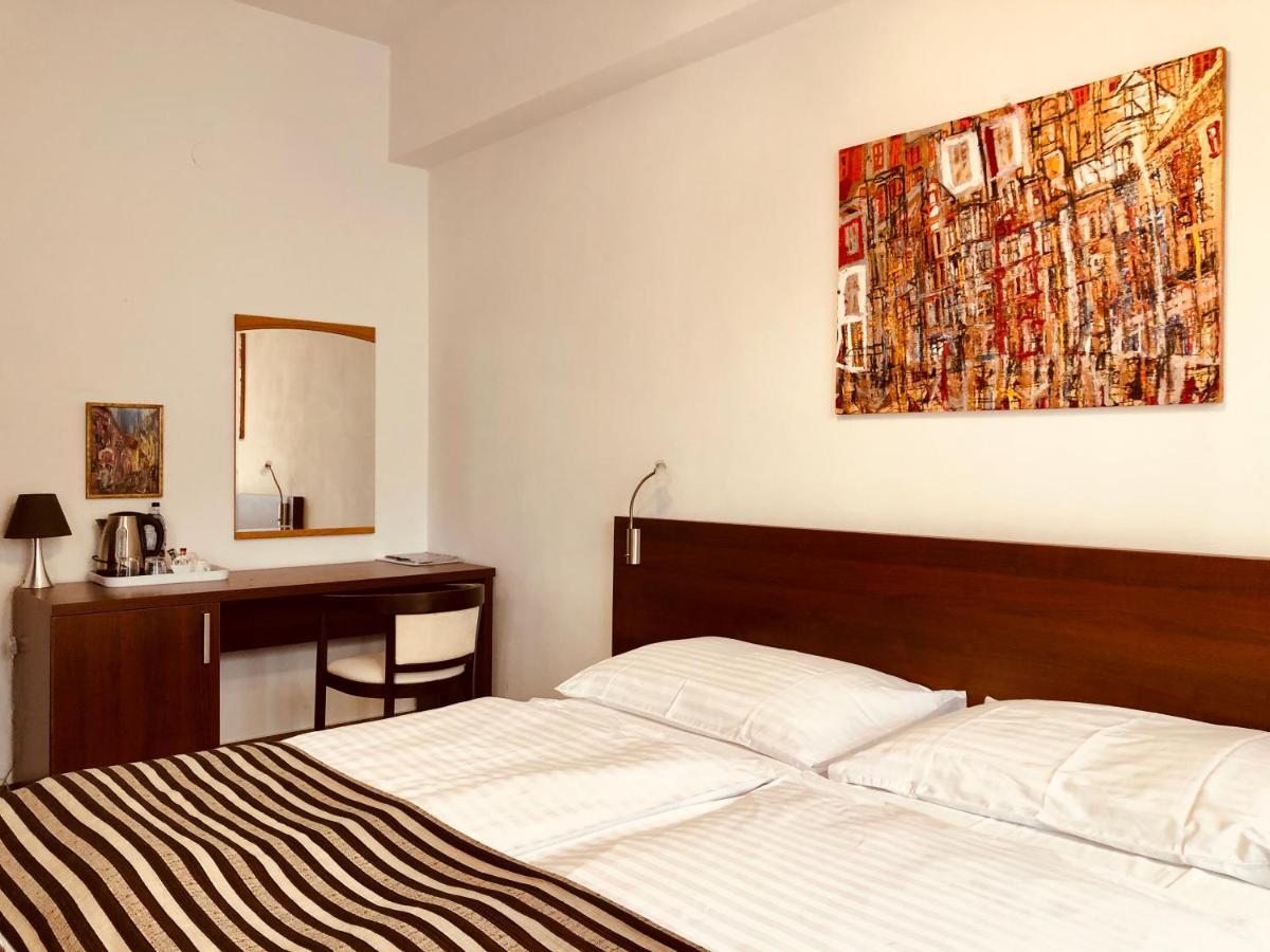 Hotel & Penzion Grand Matej Banska Stiavnica Luaran gambar
