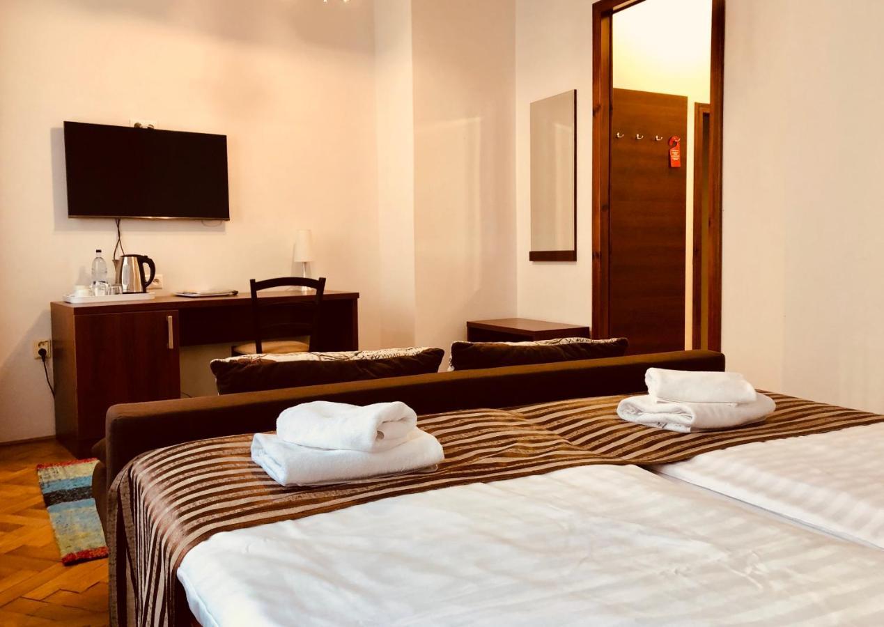Hotel & Penzion Grand Matej Banska Stiavnica Luaran gambar